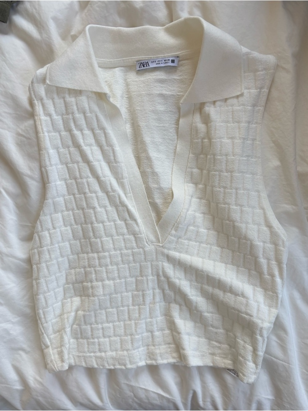 Zara Cream Textured 70s Polo Knit Sleeveless Top (LIKE NEW ✨)